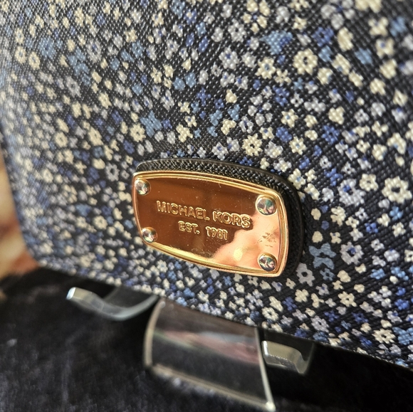 Michael Kors EUC Bifold Snap Floral Print Leather Wallet - Picture 2 of 9